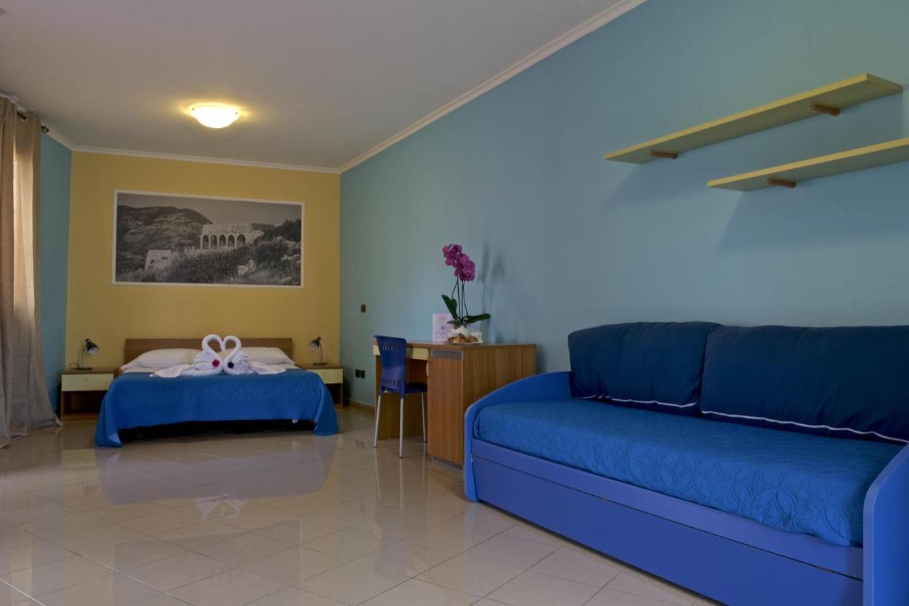 Hotel Ristorante Al Canto Delle Sirene Terracina Luaran gambar