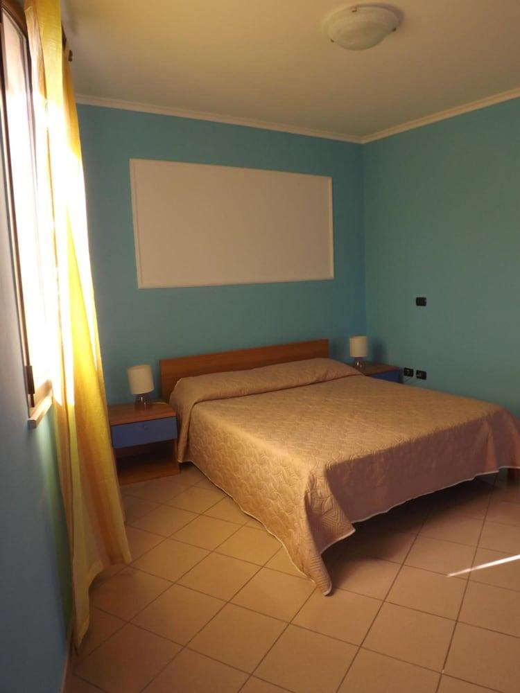 Hotel Ristorante Al Canto Delle Sirene Terracina Luaran gambar